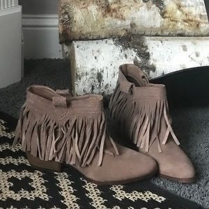 ❤️ Women's leather winter fringe boots! ❤️